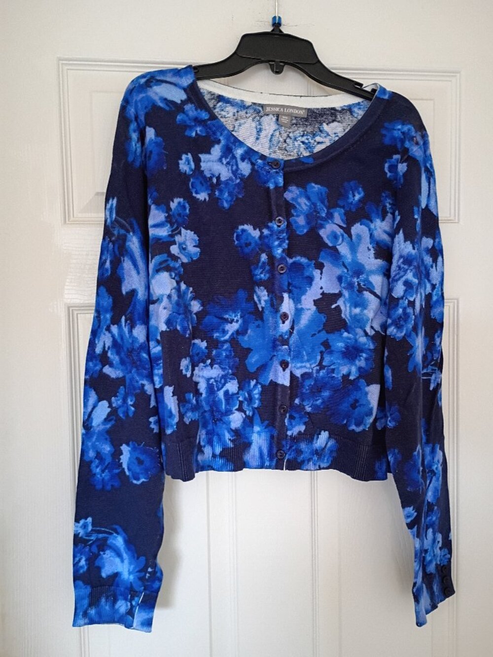 Blue Flower Sweater Size xl (14-16)